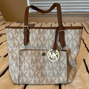 Michael Kors purse
